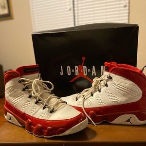 Jordan Retro 9 Gym Red. 41-02100-6-04